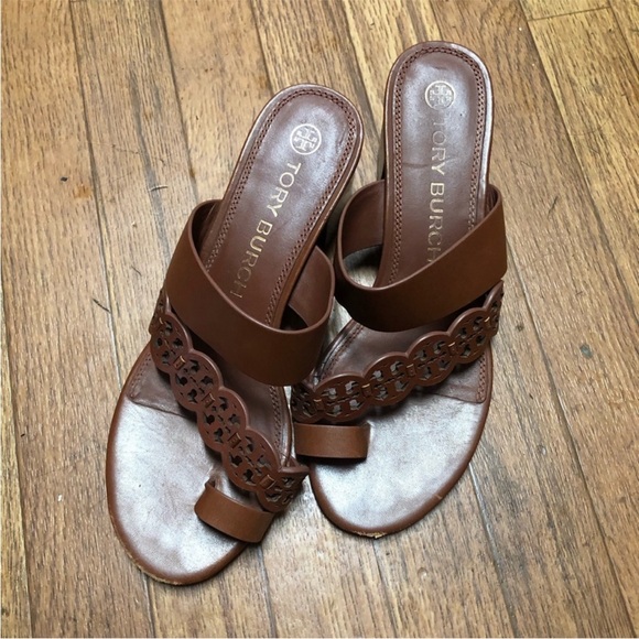 Tory Burch Shoes - Tory Burch Tan Leather Sandals